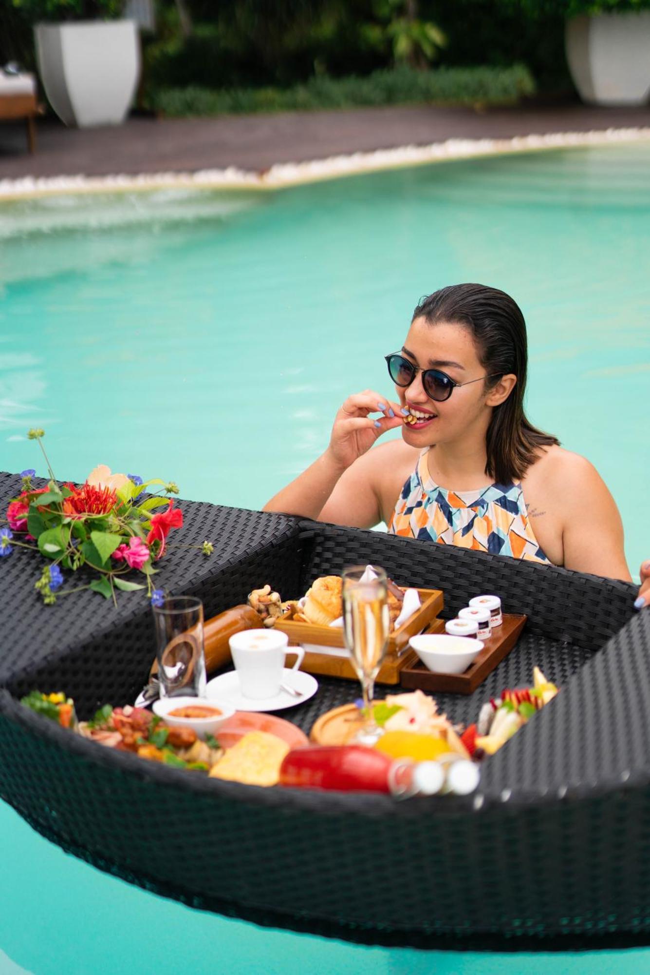Adaaran Prestige Water Villas Meedhoo  Eksteriør bilde